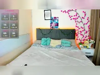 Xlovecam Live Porn of DellaRowe