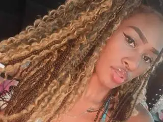 Xlovecam Sex Chat of MissNahomi