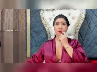 Xlovecam Live Sex Cam of KhloeLawson