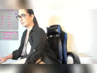 Xlovecam Free Porn Cam of MatureTitsX69